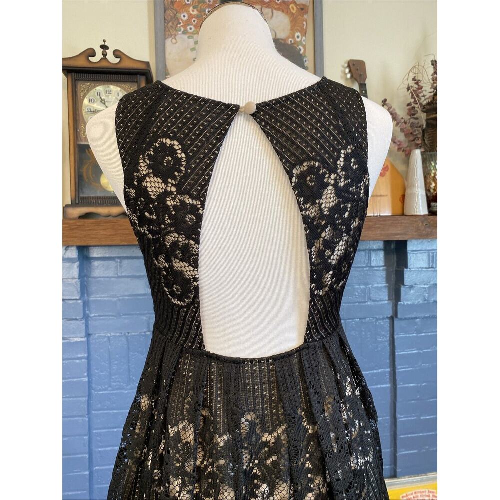 Free People Rocco Dress Black Lace Overlay Sleeveless Open Back Sz 4 Mini Sheer - Picture 7 of 13